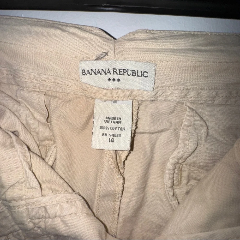 Banana Republic Khaki Cotton Pants Women’s Size 14 Straight‎ Leg Casual Trousers